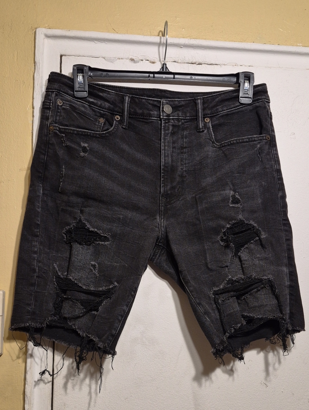 American Eagle Outfitters Next Level Flex Black Distressed Denim Jean Shorts